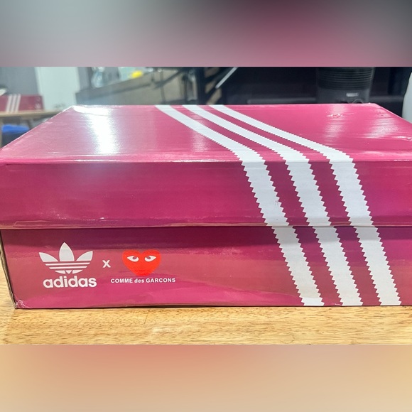 NWT!!! Adidas Samba Pink and Red Heart Sneakers - Picture 11 of 11